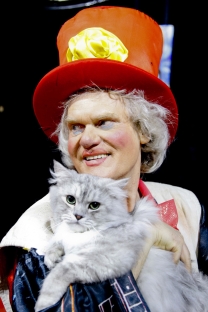 64-year-old Yuri Kuklachev has been training cats and performing as a clown for the last 40 years. Source: RIA Novosti / Anton Denisov 